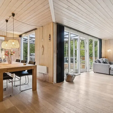 Feriehus Lovely In Beautiful Surroundings, Near Mols Bjerge And - 4 Bedrooms *